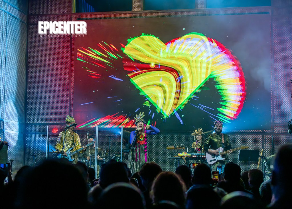 Aterciopelados en Music Box, San Diego: Una Noche Mítica de Rock&nbsp;Colombiano