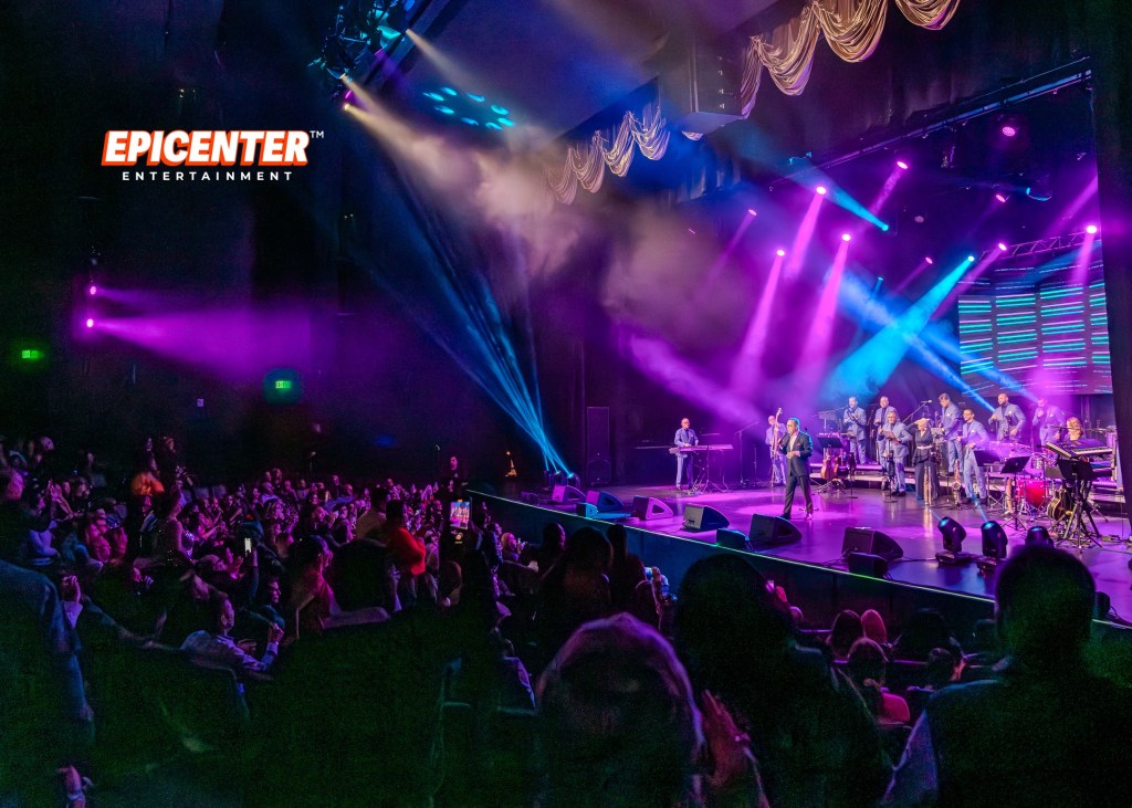 Noche Mágica de Salsa: Gilberto Santa Rosa Conquista Magnolia con Su Gira AUTÉNTICO&nbsp;2023