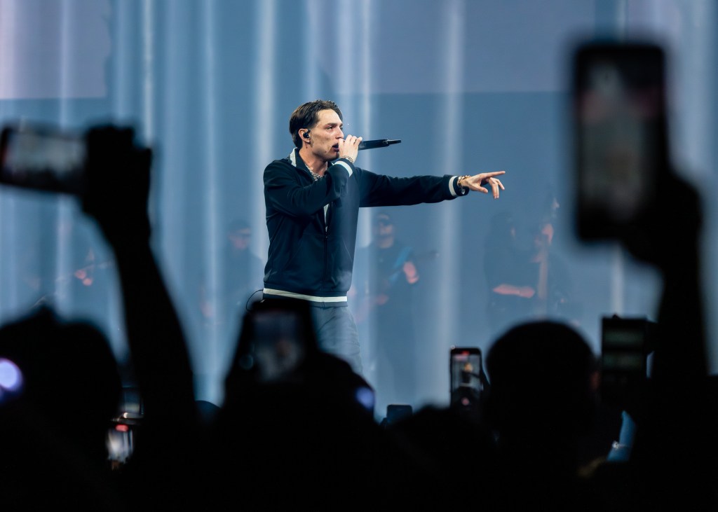 PESO PLUMA DESLUMBRA EN SAN DIEGO CON UN CONCIERTO INOLVIDABLE LLENO DE SORPRESAS Y&nbsp;TALENTO