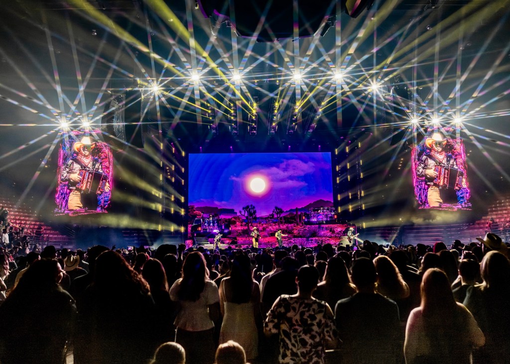 Grupo Frontera encendió San Diego con un concierto memorable y llenó de&nbsp;sorpresas