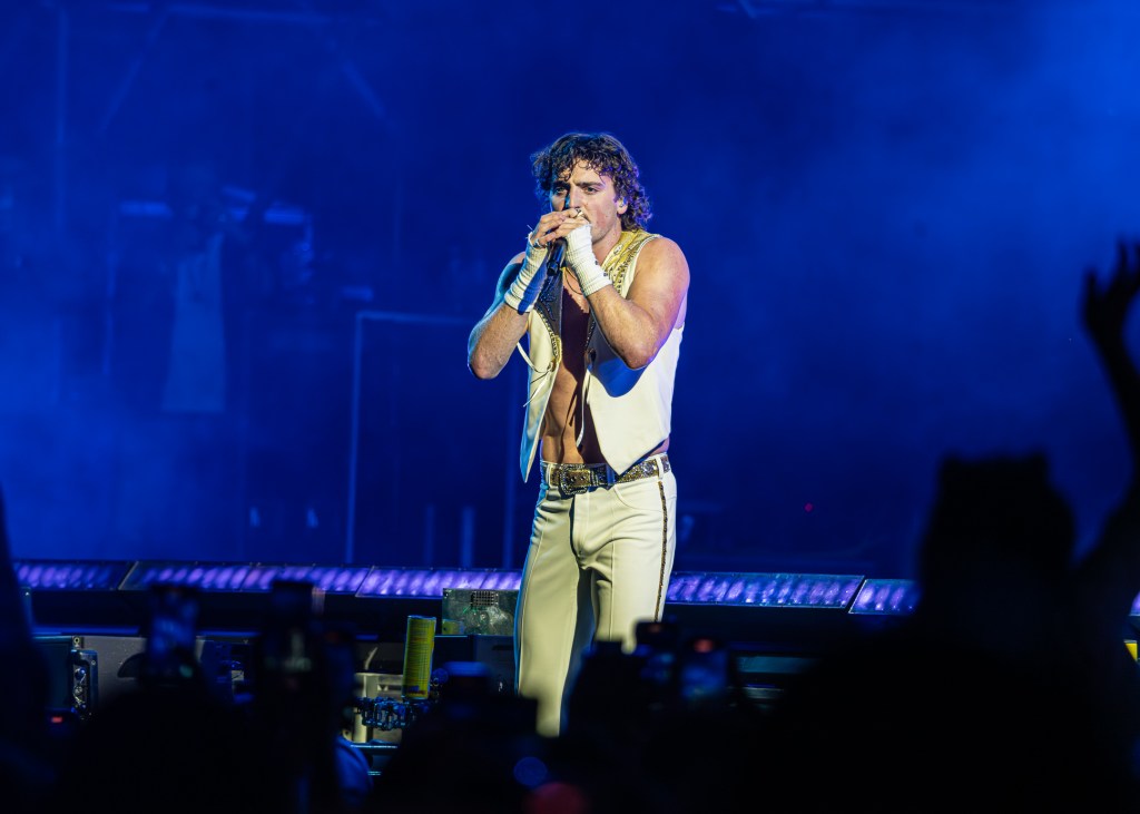 Benson Boone: La Explosión Joven que Encendió el Tecate Pa’l&nbsp;Norte