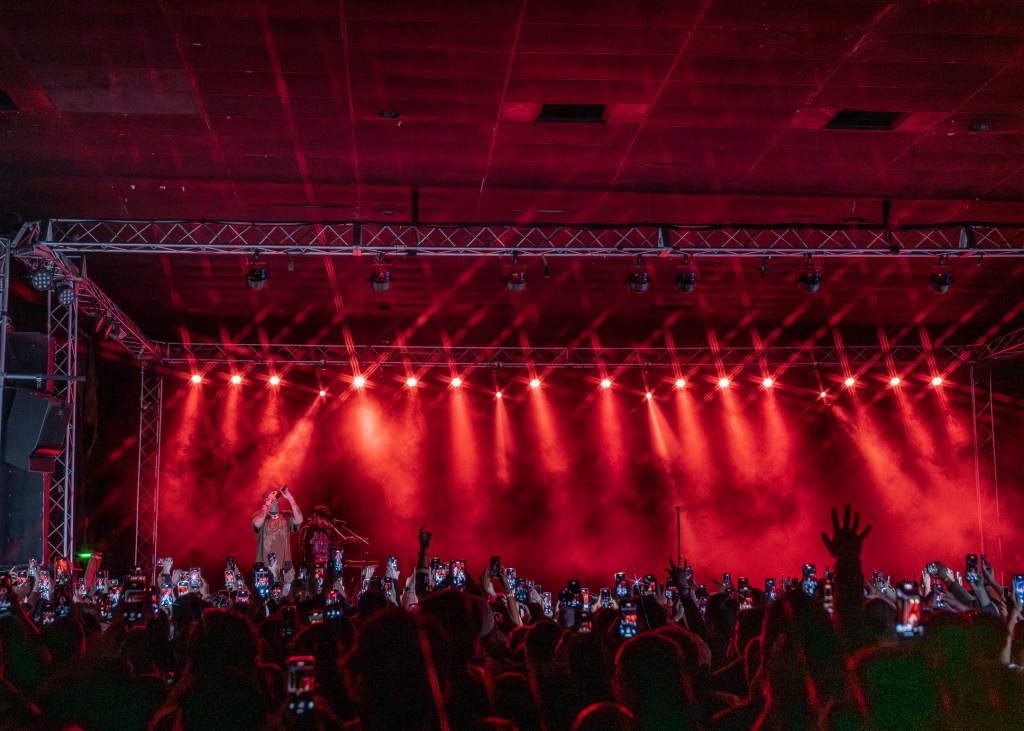 DUKI ENCIENDE SAN DIEGO: ARRANQUE EXPLOSIVO DEL «AMÉRI WORLD TOUR» CON APARICIÓN SORPRESA DE ELADIO&nbsp;CARRIÓN.